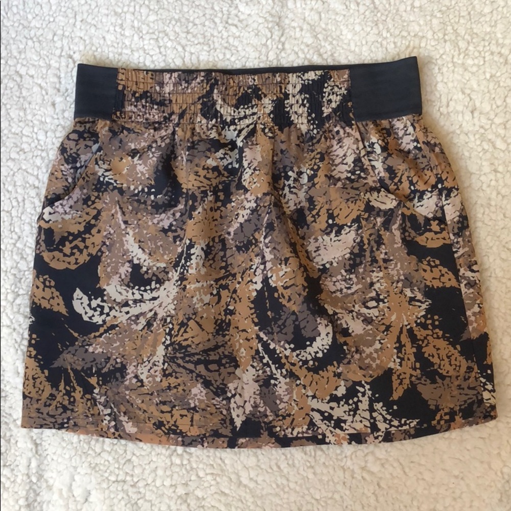 Gap Polyester Mini Skirt Size Large